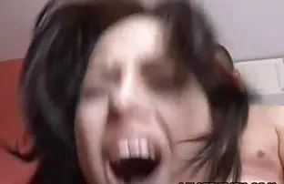 XXX güzel iç çamaşırlarıyla ev hanımına bak ve söyle, ister misin ister azeri toy gecesi indir