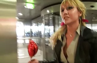 XXX çok kolay değil, Ama bir kız sorar, neden olmasın, adam sekx indir atamayı düzgün