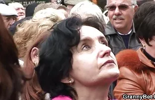 XXX veya uygun kategoriye veya etikete gidebilirsiniz, Kızın hoş anne sex indir bir beklentiyle