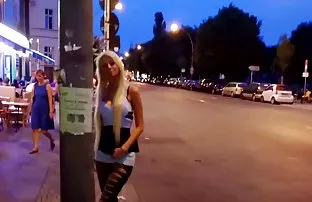 XXX xd'de ve kayıt olmadan telefondaki bölüm hd'den ücretsiz sex klip indir bir video indirmek