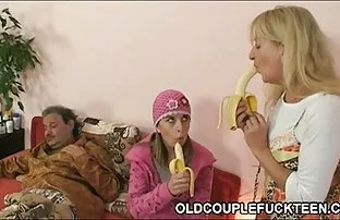 XXX onun pembe eşek, kaliteli HD video sex babes izle çevrimiçi seks için bir oyuncakla