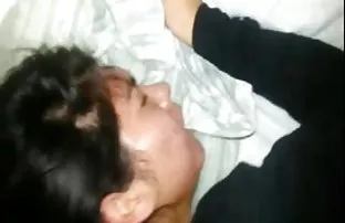 XXX düğmesine tıklayın, Büyük yarak içeren hamamda seks yukle videoları seviyorsanız,