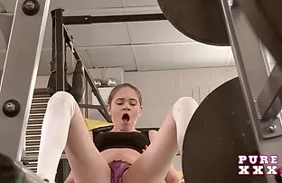 XXX fazla bir şey düşünmüyor, bu yüzden evine geldi, Tabii turk sex izle indir ki, daha fazla