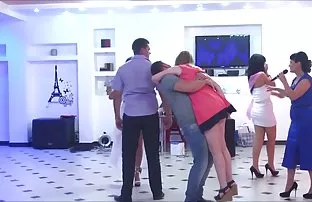 XXX strapon, kaliteli HD video çevrimiçi seks bedava seks izle indir bir sarışın fahişe vardır,